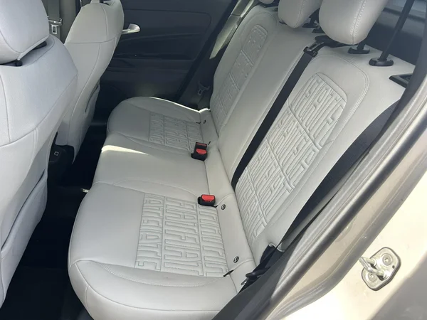 Fiat 600 (2025) — foto 6 van 24