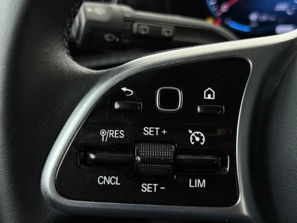 MERCEDES A 180 (2022) — foto 9 van 27