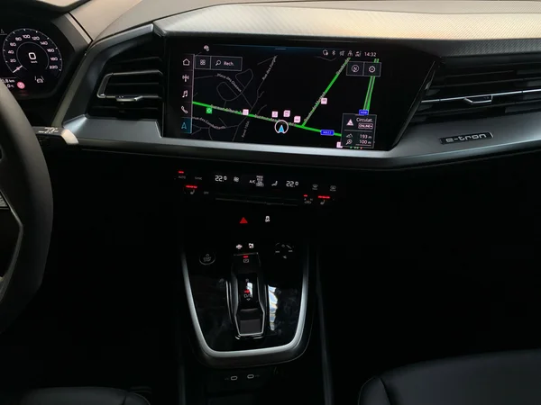 AUDI Q4 e-tron (2025) — foto 21 van 21