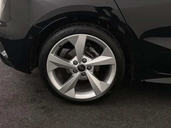 AUDI A3 Sportback (2025) — foto 12 van 18