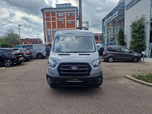 Ford Transit — foto 9 van 16