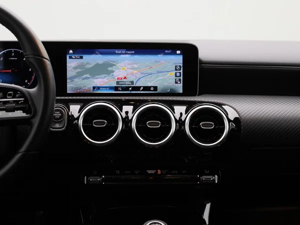 Mercedes-Benz CLA (2020) — foto 40 van 40
