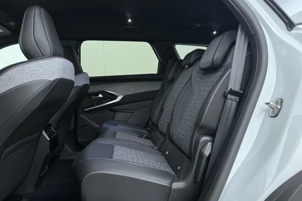 Peugeot 5008 (2025) — foto 18 van 19