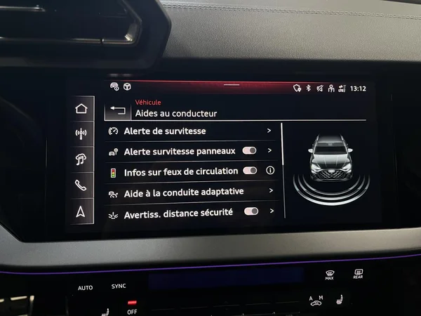AUDI A3 Sportback (2025) — foto 6 van 21