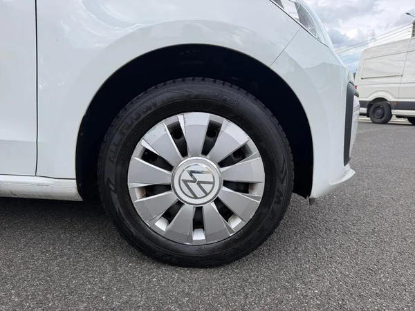 VOLKSWAGEN Up! (2021) — foto 9 van 17