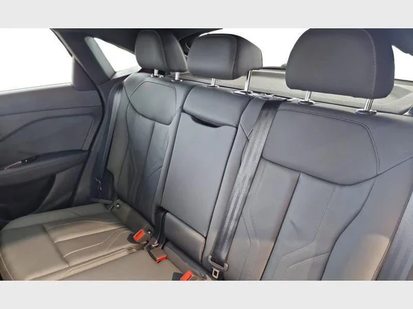 AUDI Q3 Sportback e-hybrid (2026) — foto 2 van 15