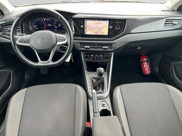 VOLKSWAGEN Taigo (2023) — foto 15 van 18