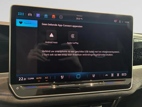 VOLKSWAGEN Passat Variant eHybrid (PHEV) (2026) — foto 2 van 21
