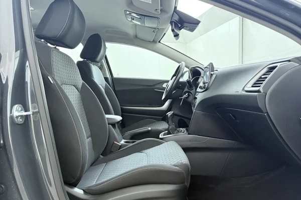 Kia Ceed (2020) — foto 21 van 23