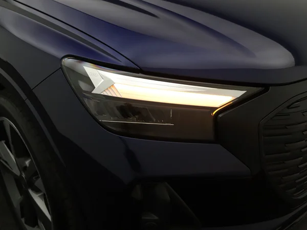 AUDI Q4 Sportback e-tron (2025) — foto 21 van 26