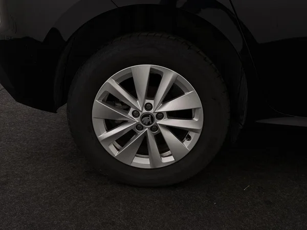 SKODA Kamiq (2025) — foto 12 van 18
