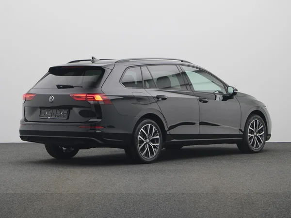 VOLKSWAGEN Golf VIII SW (2024) — foto 12 van 21