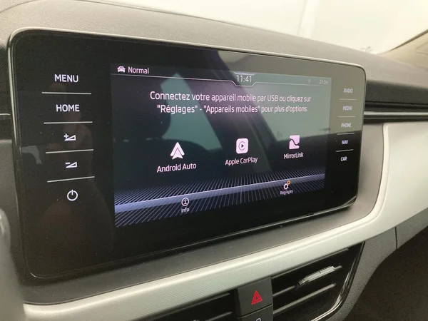 SKODA Kamiq (2023) — foto 4 van 36