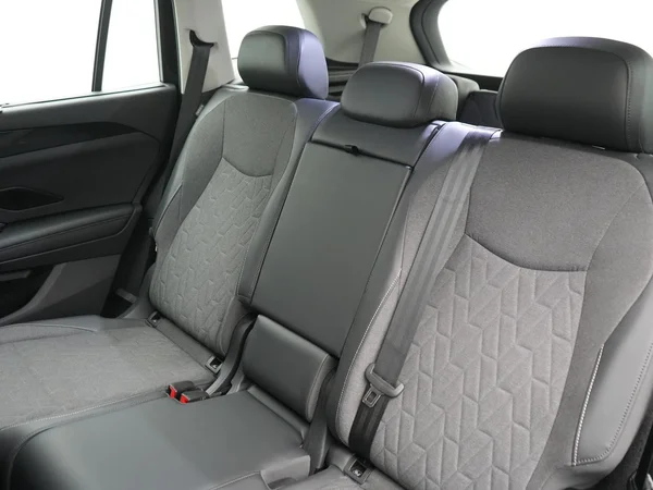 VOLKSWAGEN Tayron (2025) — foto 2 van 30