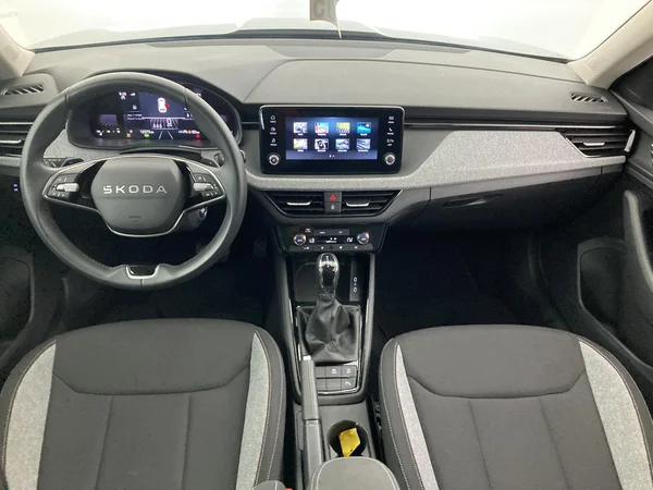 SKODA Kamiq (2025) — foto 8 van 36