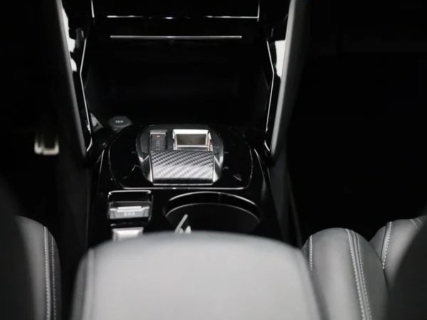 Peugeot 2008 (2022) — foto 2 van 43