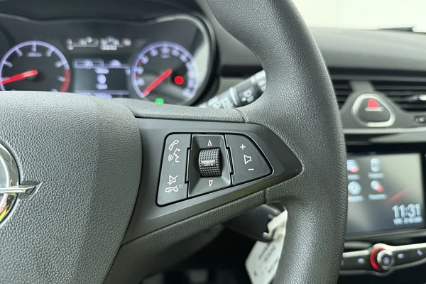Opel Corsa (2018) — foto 6 van 28