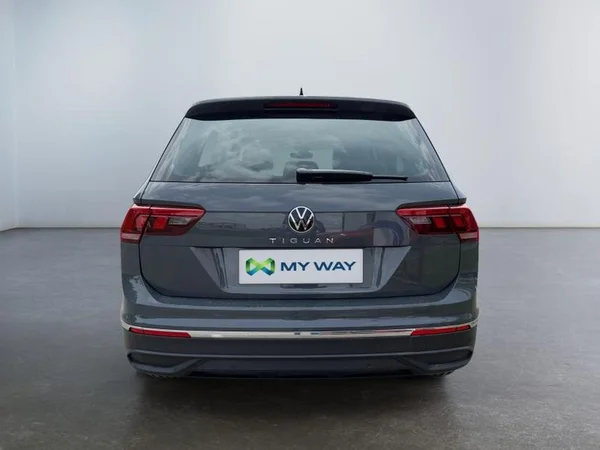 VOLKSWAGEN Tiguan (2021) — foto 25 van 29