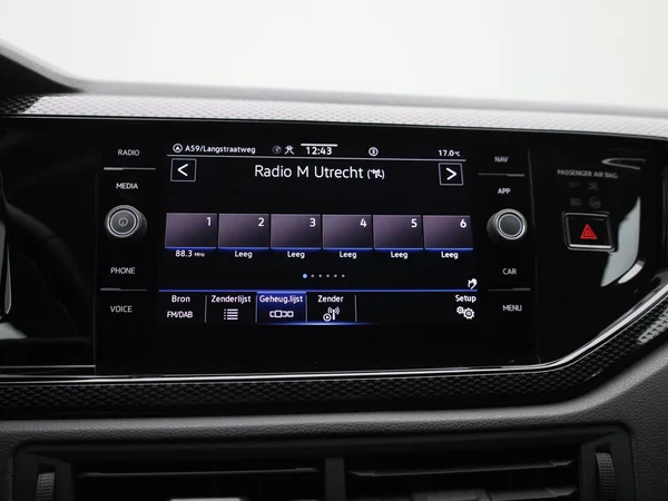 Volkswagen Polo (2022) — foto 11 van 38