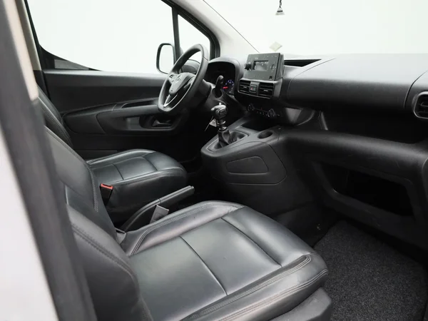 Opel Combo Life (2022) — foto 22 van 32