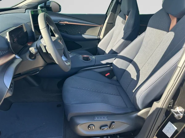 CUPRA Tavascan (2026) — foto 14 van 16