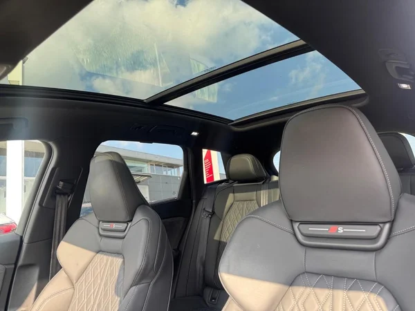 AUDI Q6 e-tron (2026) — foto 7 van 15