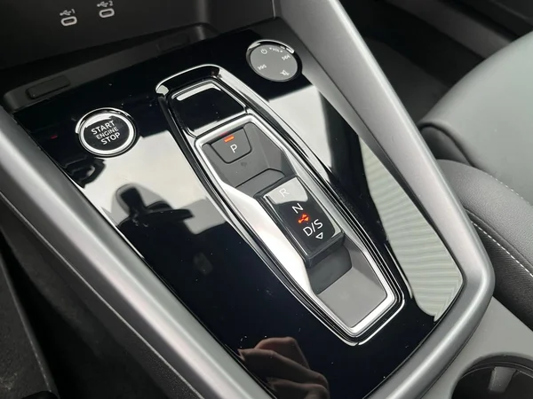 AUDI A3 Sedan (2025) — foto 4 van 19