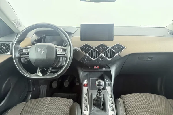 DS Ds 3 Crossback (2020) — foto 2 van 43