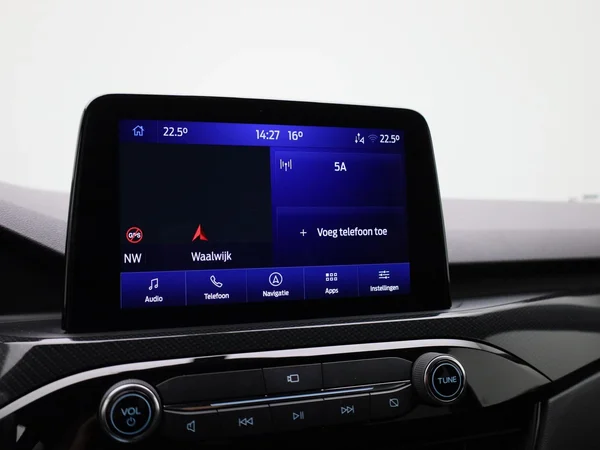 Ford Kuga (2022) — foto 10 van 49