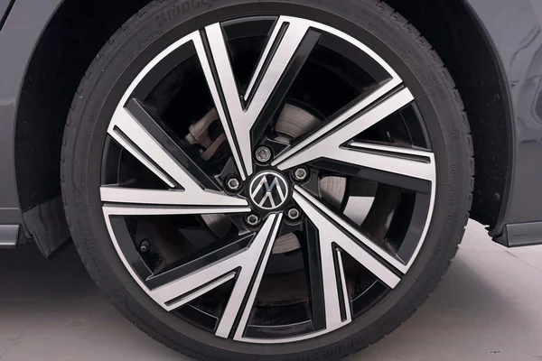 Volkswagen Golf VIII SW (2022) — foto 9 van 29