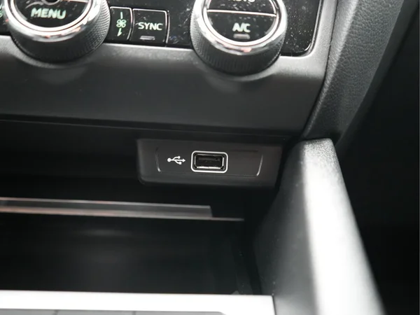 SKODA Octavia Combi (2020) — foto 29 van 38