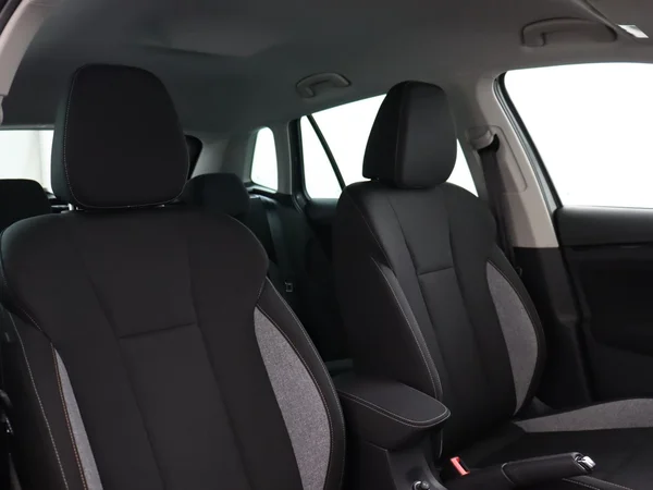 SKODA Kamiq (2025) — foto 16 van 18