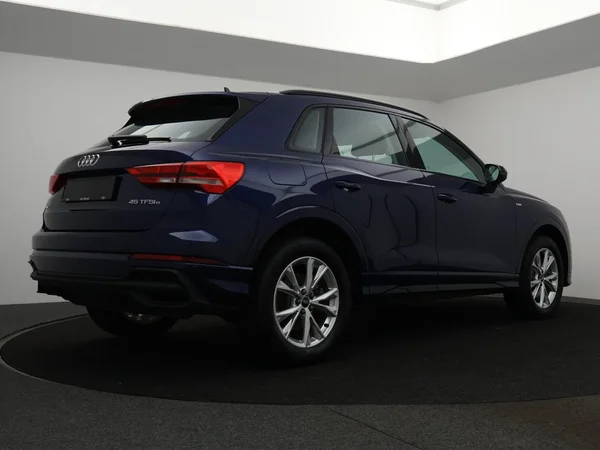 AUDI Q3 PHEV (2024) — foto 12 van 27