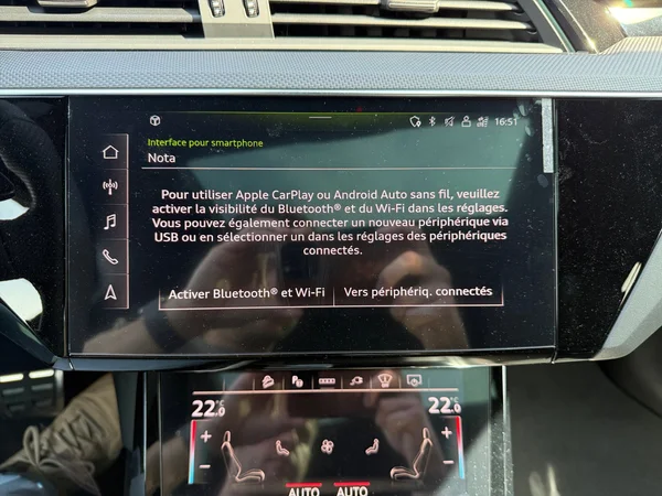 AUDI Q8 e-tron Sportback (2025) — foto 11 van 26