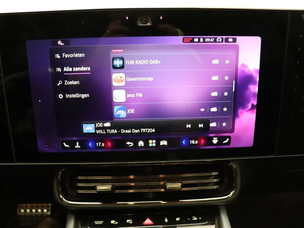 Mercedes-Benz CLA (2025) — foto 9 van 30
