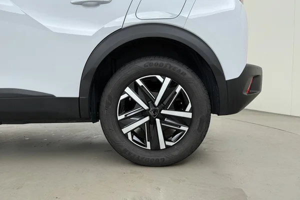 Peugeot 2008 (2025) — foto 16 van 19