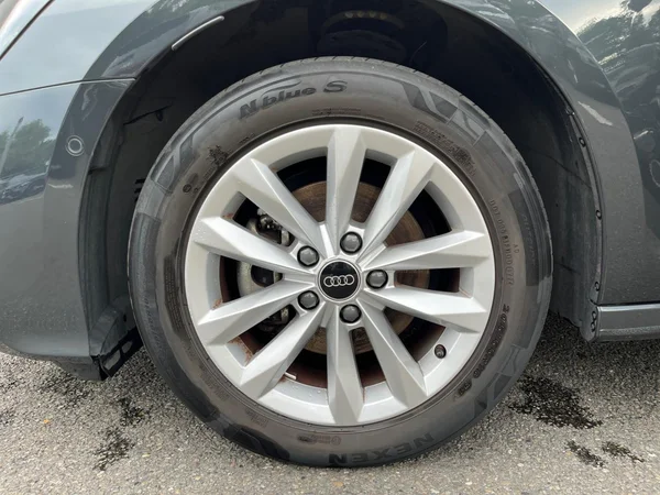 AUDI A3 Sportback (2024) — foto 14 van 21