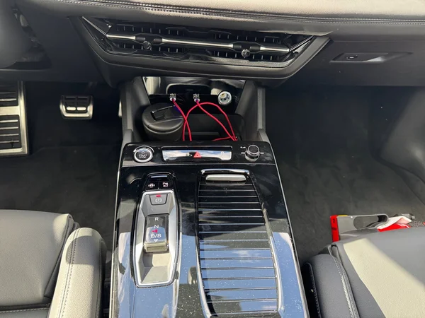 AUDI A6 Sportback e-tron (2025) — foto 17 van 24