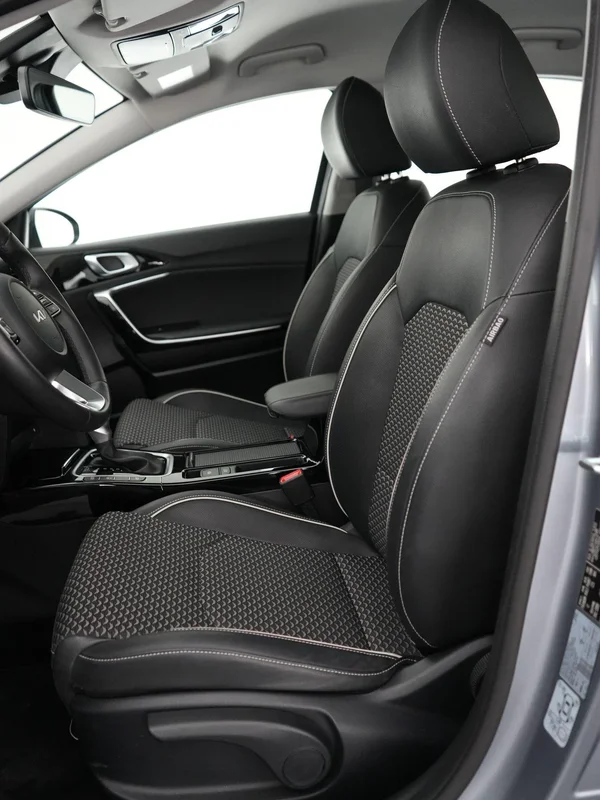 Kia cee'd (2024) — foto 4 van 23