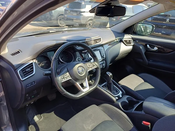 Nissan QASHQAI (2020) — foto 16 van 17