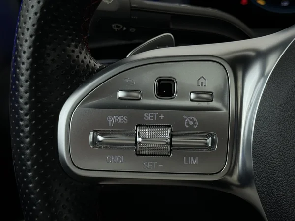 MERCEDES A 250 (2020) — foto 9 van 33