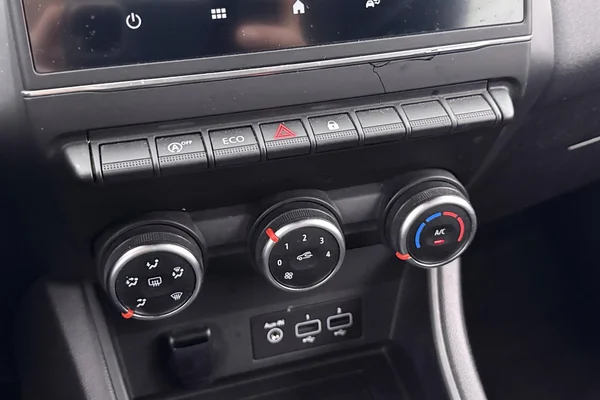 Renault Captur (2021) — foto 6 van 28