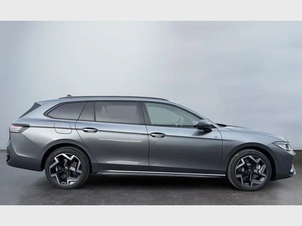 Volkswagen Passat Variant eHybrid (2026) — foto 24 van 29