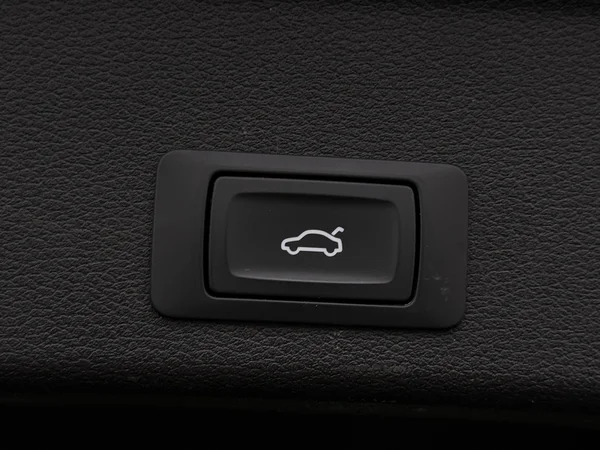 AUDI A4 (2021) — foto 22 van 30