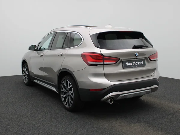BMW X1 (2021) — foto 12 van 47