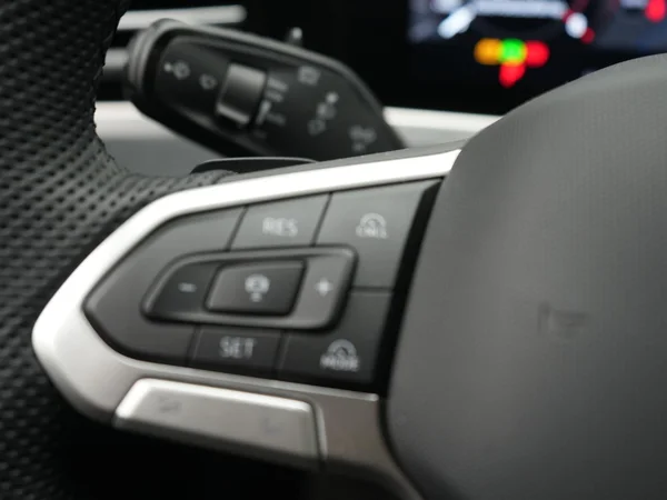 VOLKSWAGEN Passat SW (2026) — foto 8 van 24