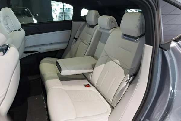 XPENG G6 (2025) — foto 9 van 38