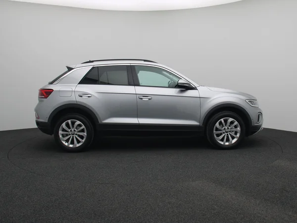 VOLKSWAGEN T-Roc (2026) — foto 6 van 15