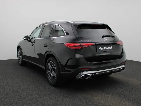 Mercedes-Benz GLC (2025) — foto 12 van 43