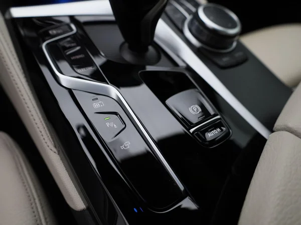 BMW 5 Reeks (2022) — foto 37 van 61